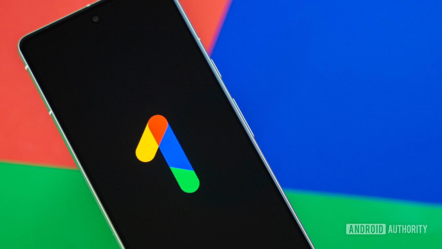 A pesquisa revela quantos de vocês são (e não estão) pagando pelo Google um