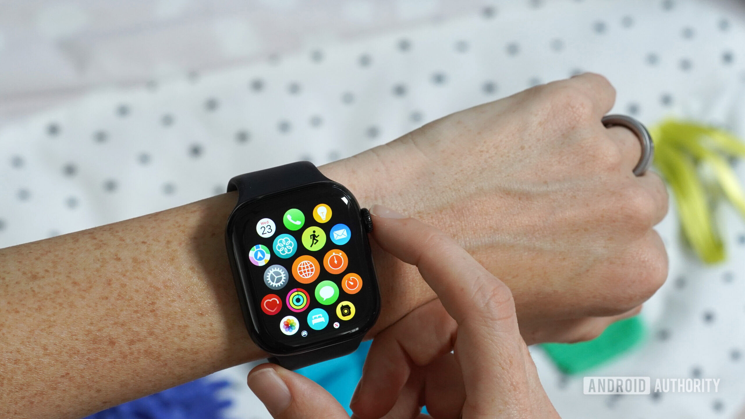 Apple Series 10 aplicativos Uma série do Apple Watch 10 exibe a biblioteca de aplicativos.