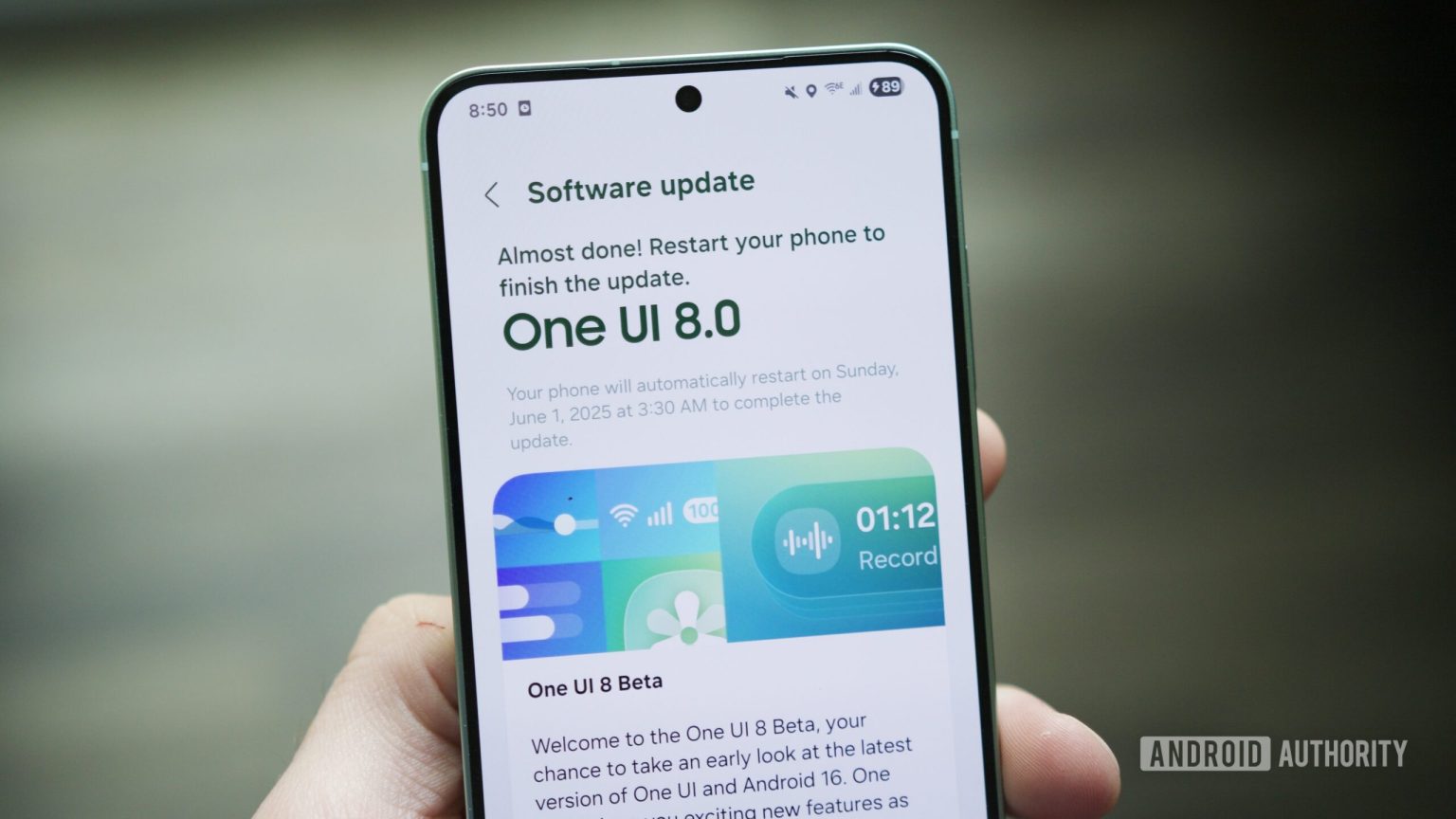 Uma UI 8 beta apresenta um design de relógio de tela de troca de forma de forma