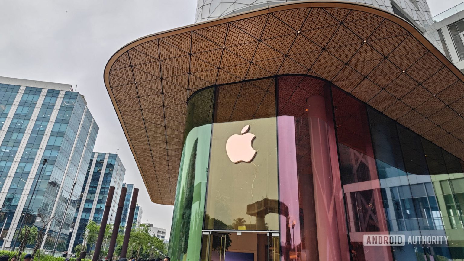Apple acusa o rival Android de roubo de segredos comerciais em batalha legal