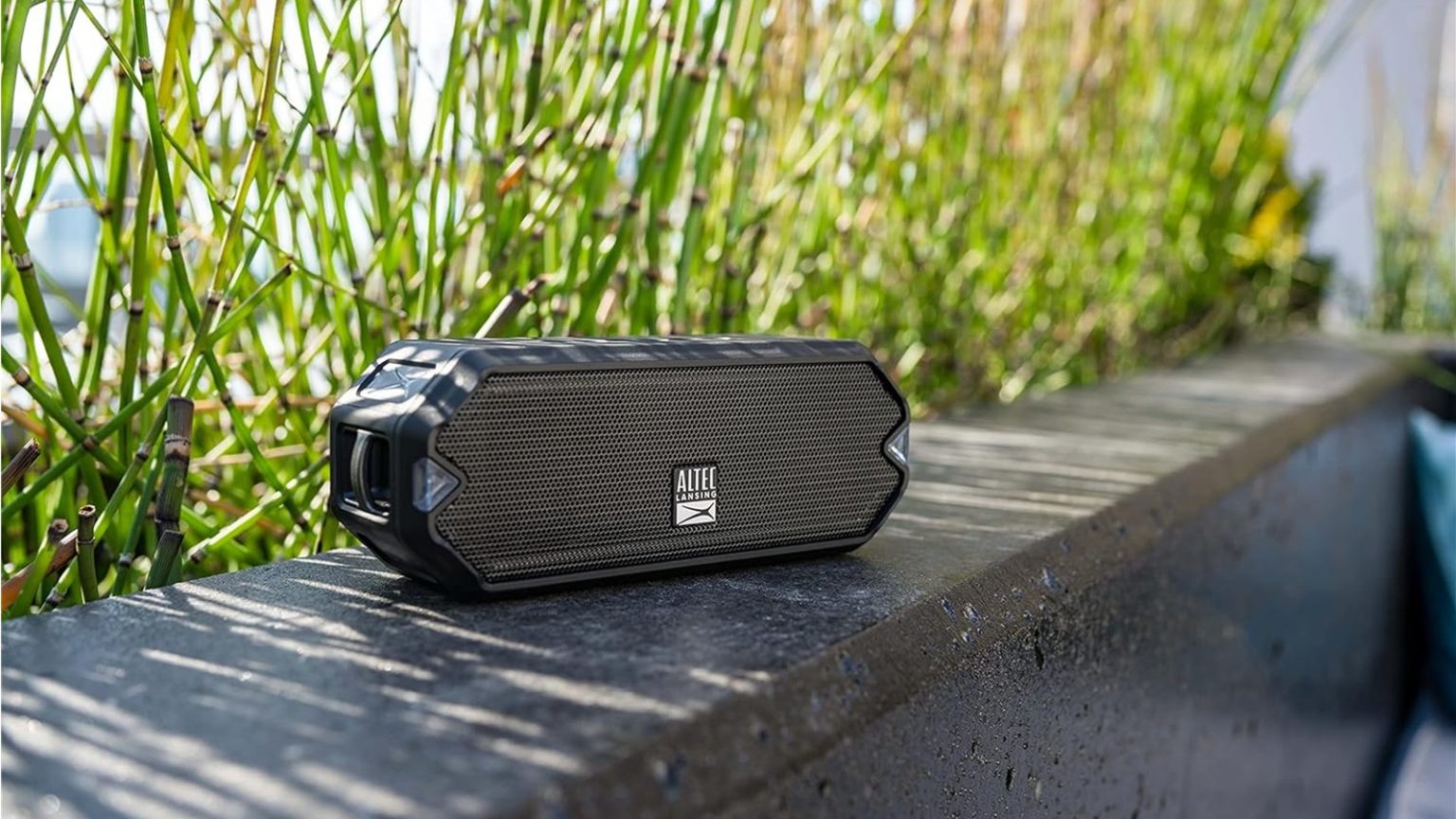 Al Hydabllast Bluetooth O alto -falante cai para US $ 31 pela primeira vez