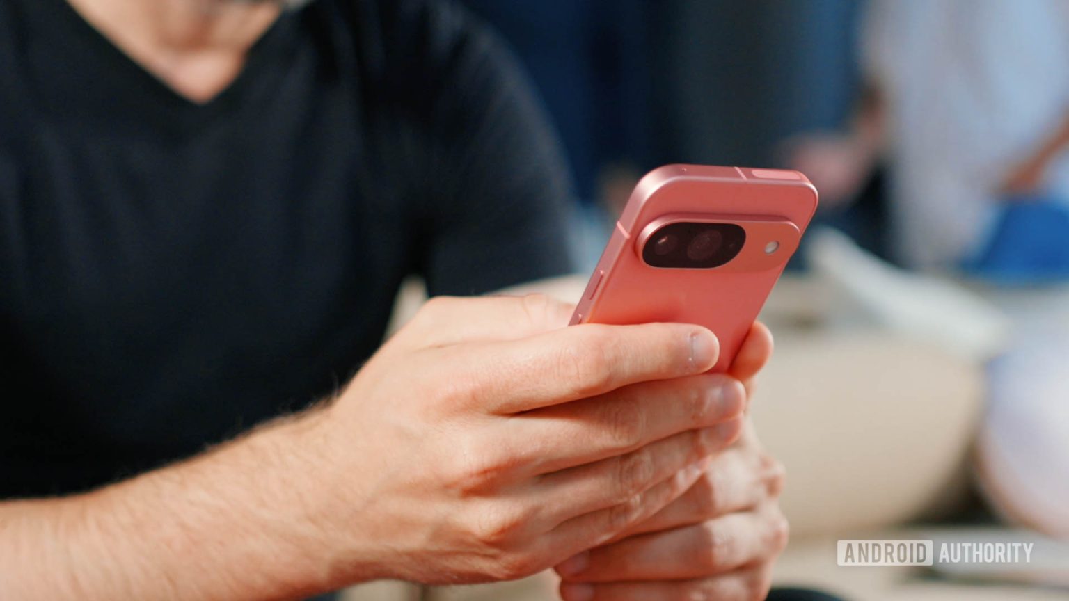 Atualização de pixels de maio de 2025 do Google corrige gravação de microfone e emparelhamento Bluetooth