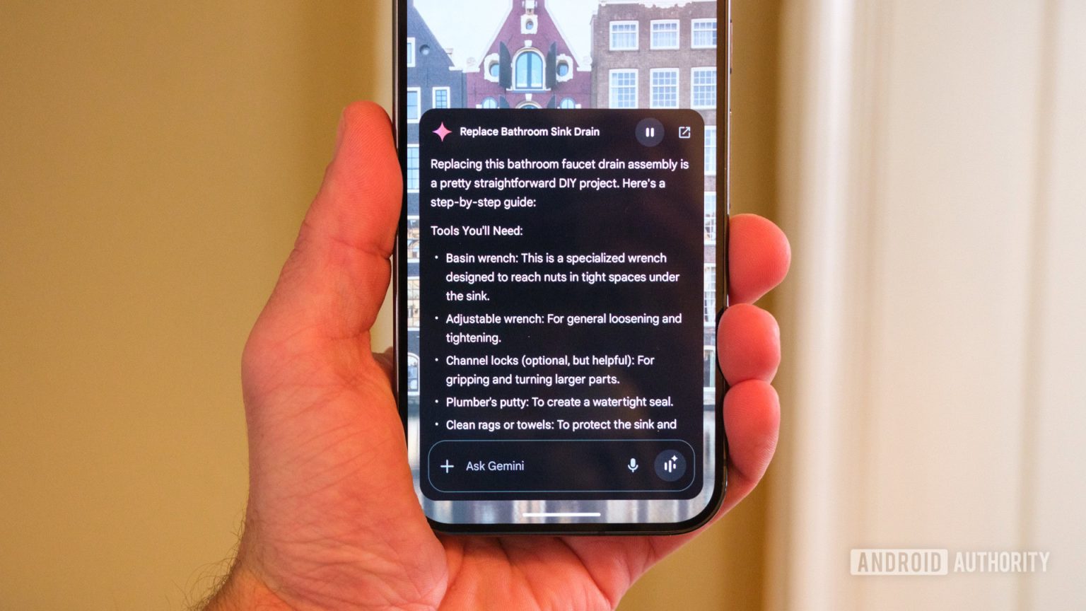 Com certeza parece que os chatbots estão prestes a entrar na era do anúncio