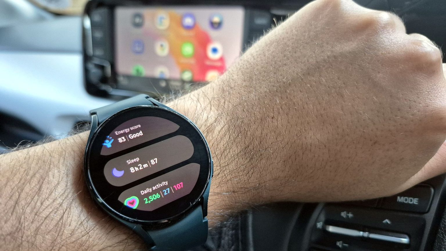 Desejo Android Auto integrado ao meu smartwatch de Wear OS para direção mais segura