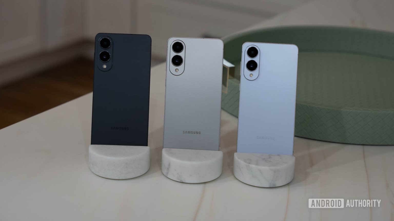 Economize até US $ 750 quando você encomendar a borda Galaxy S25