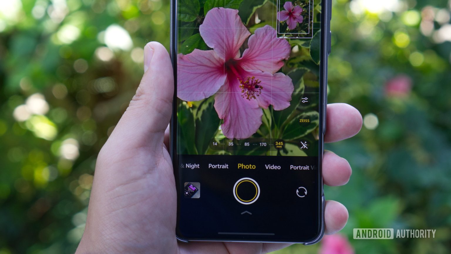 Eu gostaria que a Samsung e o Google copiassem esses ótimos controles de zoom da câmera