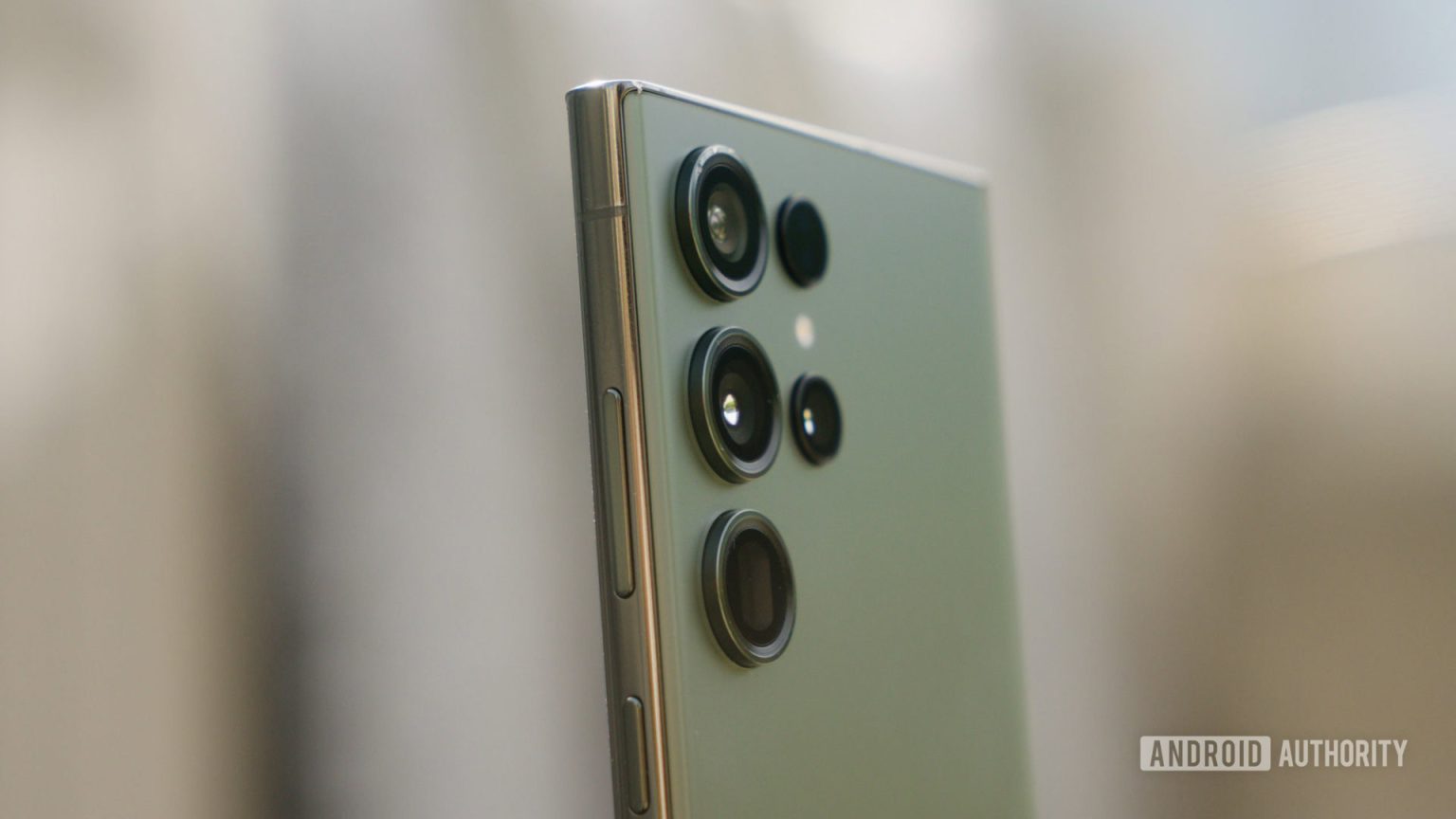 Os telefones Android estão sobrevivendo às coisas que eles realmente não deveriam agora