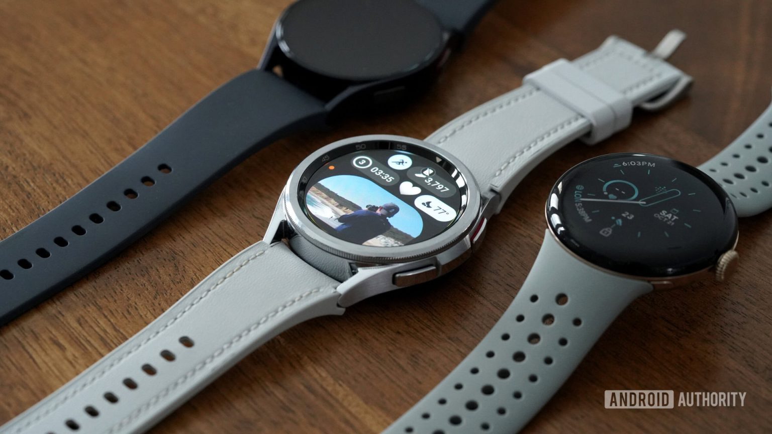 Vote na enquete do SmartWatch Shape: redondo ou quadrado?