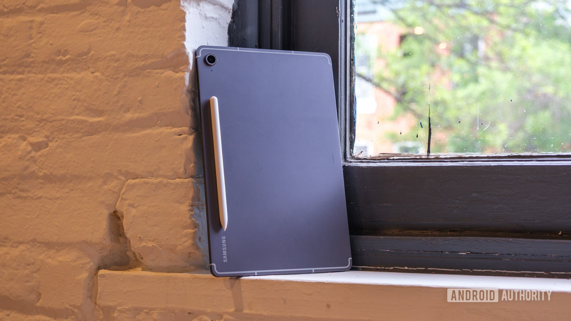 Herói traseiro do Samsung Galaxy Tab S10 FE Herói traseiro do Samsung Galaxy Tab S10 FE