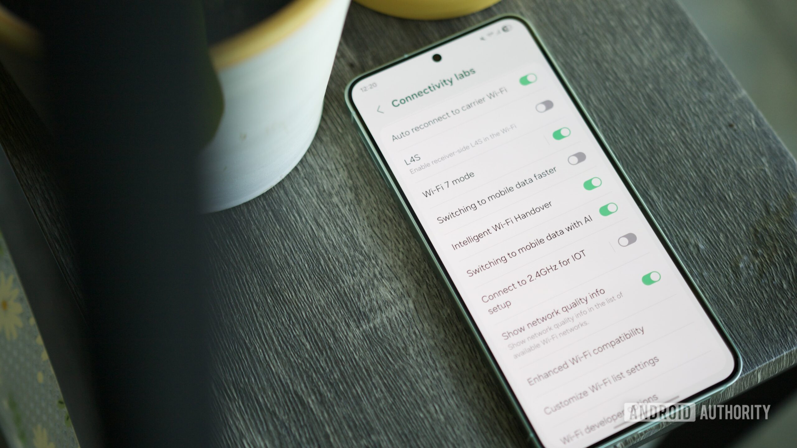 As configurações de Wi-Fi alternam na página Labs de conectividade da Samsung.