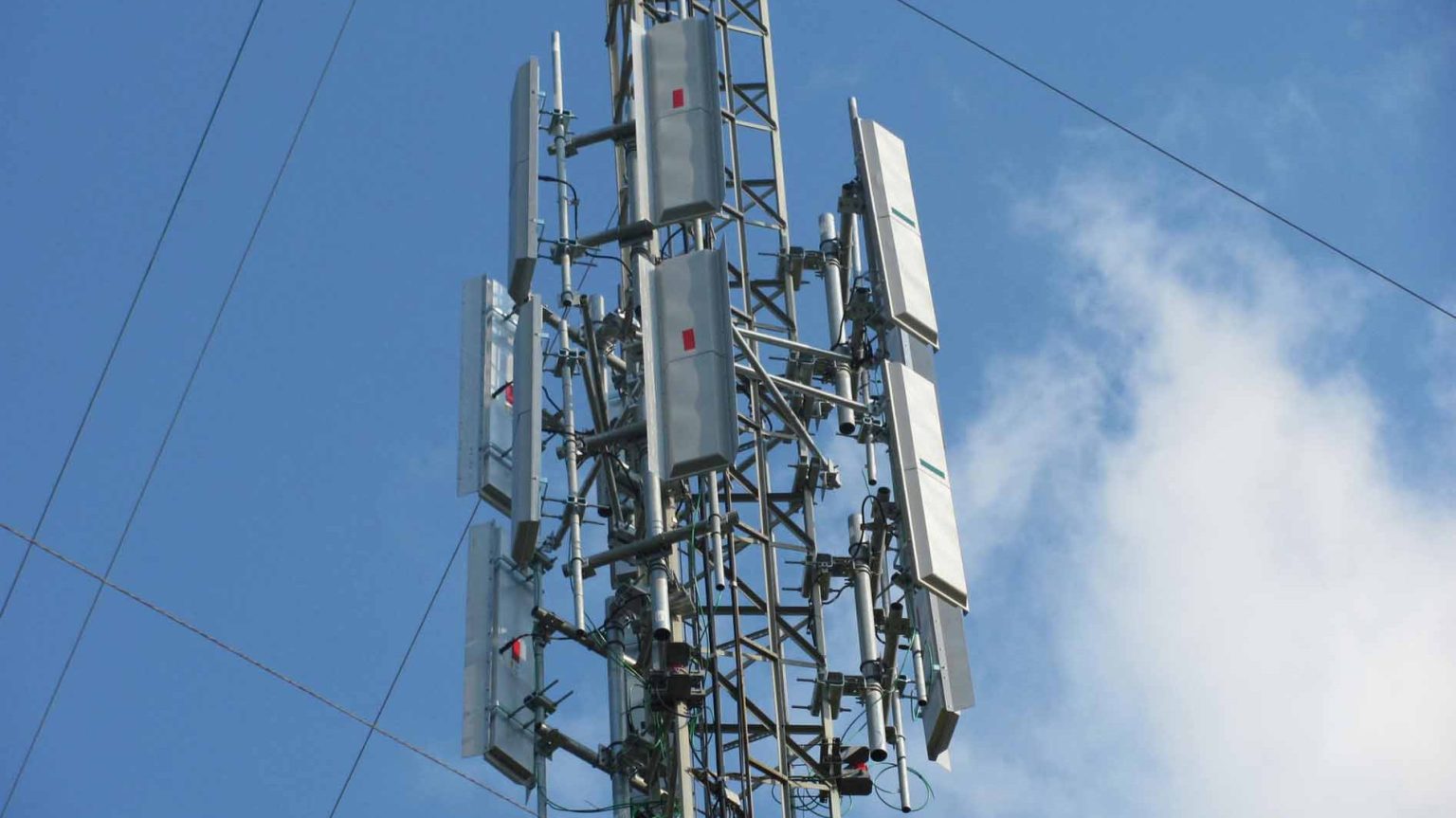 Android 16 pode avisá -lo se uma torre de celular falsa estiver tentando espionar você