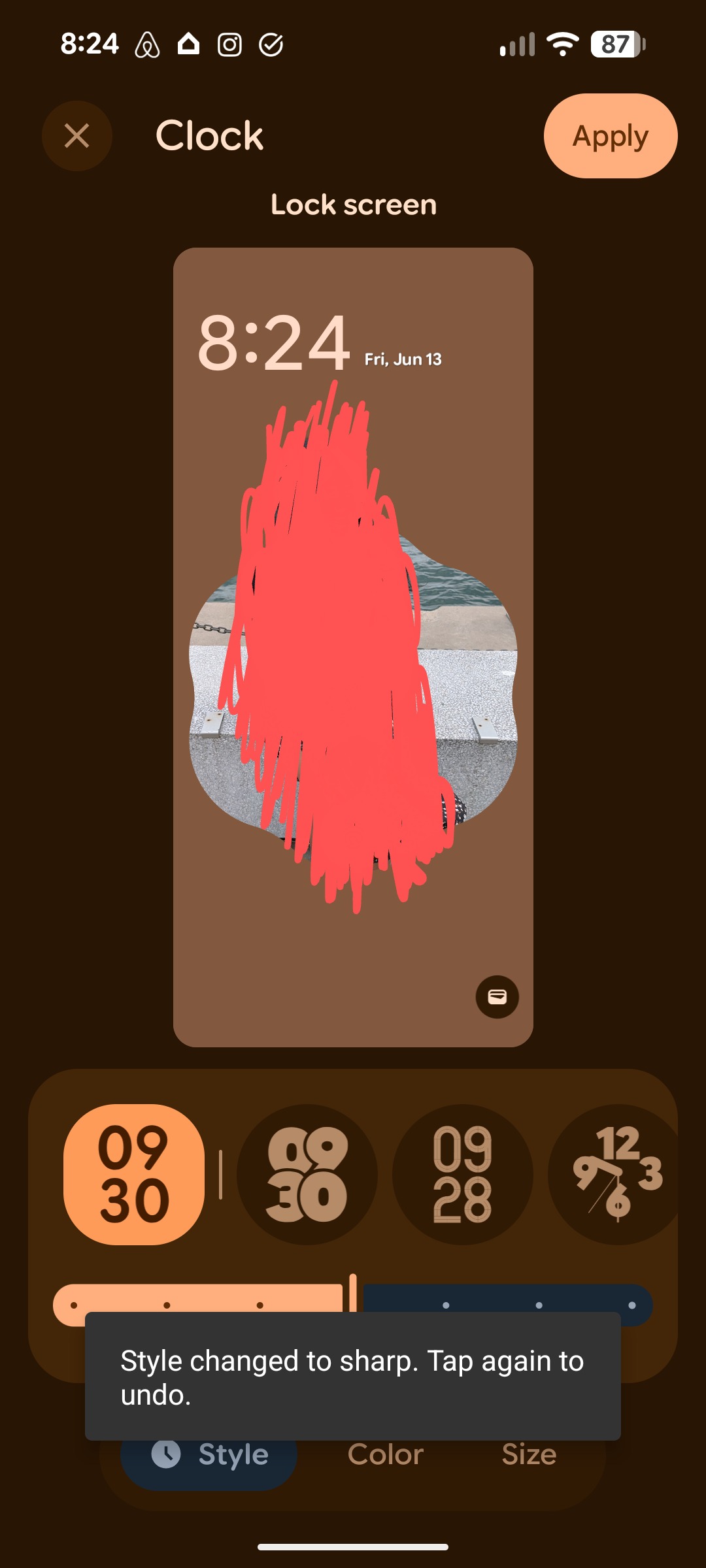 Android 16 QPR 1 Beta 2 Lock Screen Clock Style Change 1