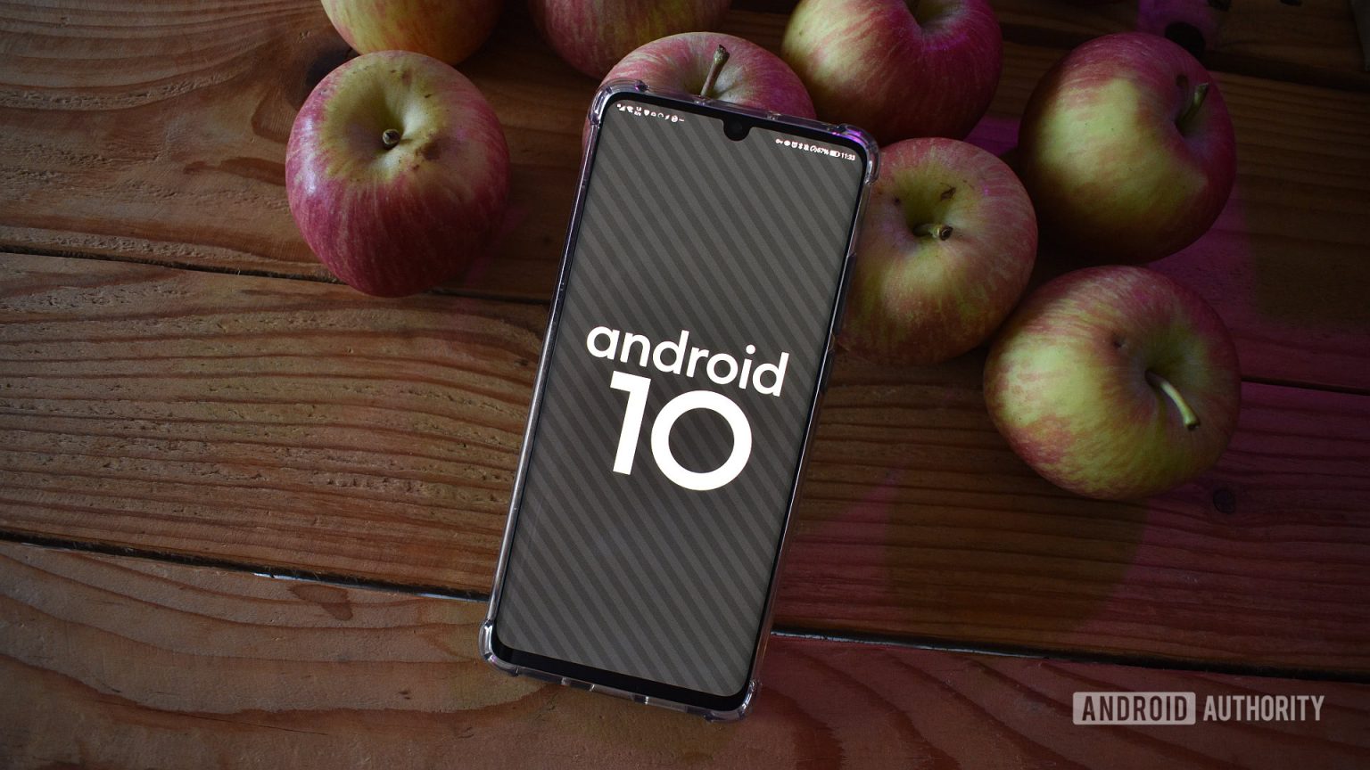 Eis por que eu ainda mantenho este antigo telefone Android 10 no meu bolso de trás