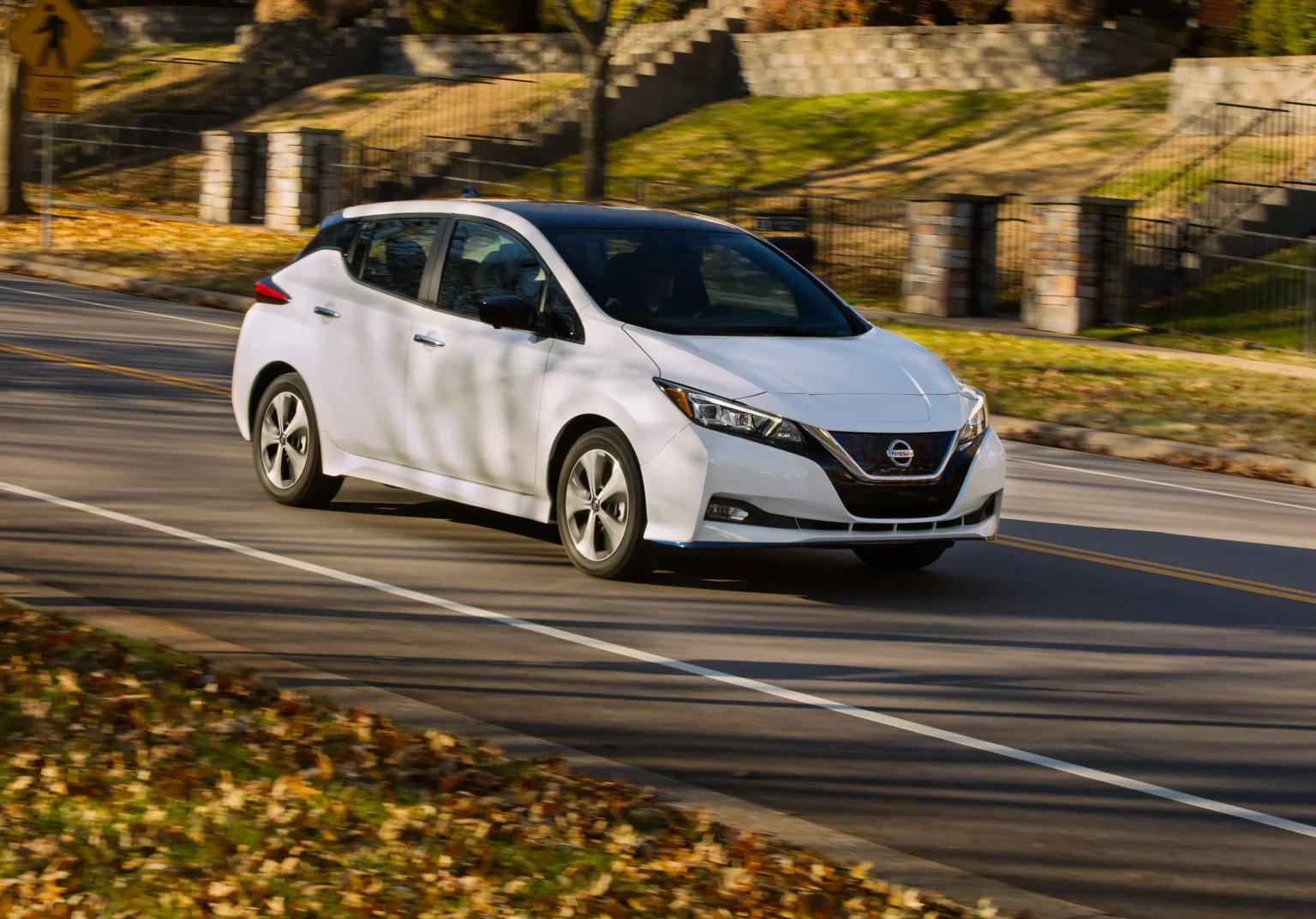 Hackers mostram como eles podem controlar completamente sua folha 2020 Nissan remotamente