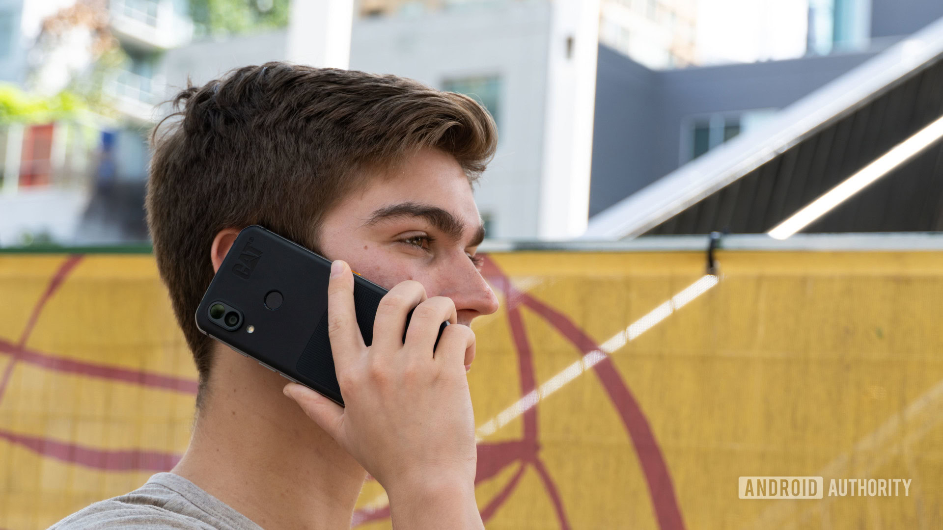 Cat S62 Pro conversando