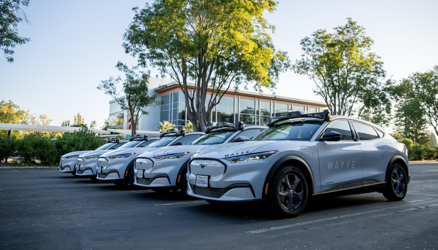 Uber define seus olhos na primavera 2025 para o primeiro serviço de robotaxi no Reino Unido