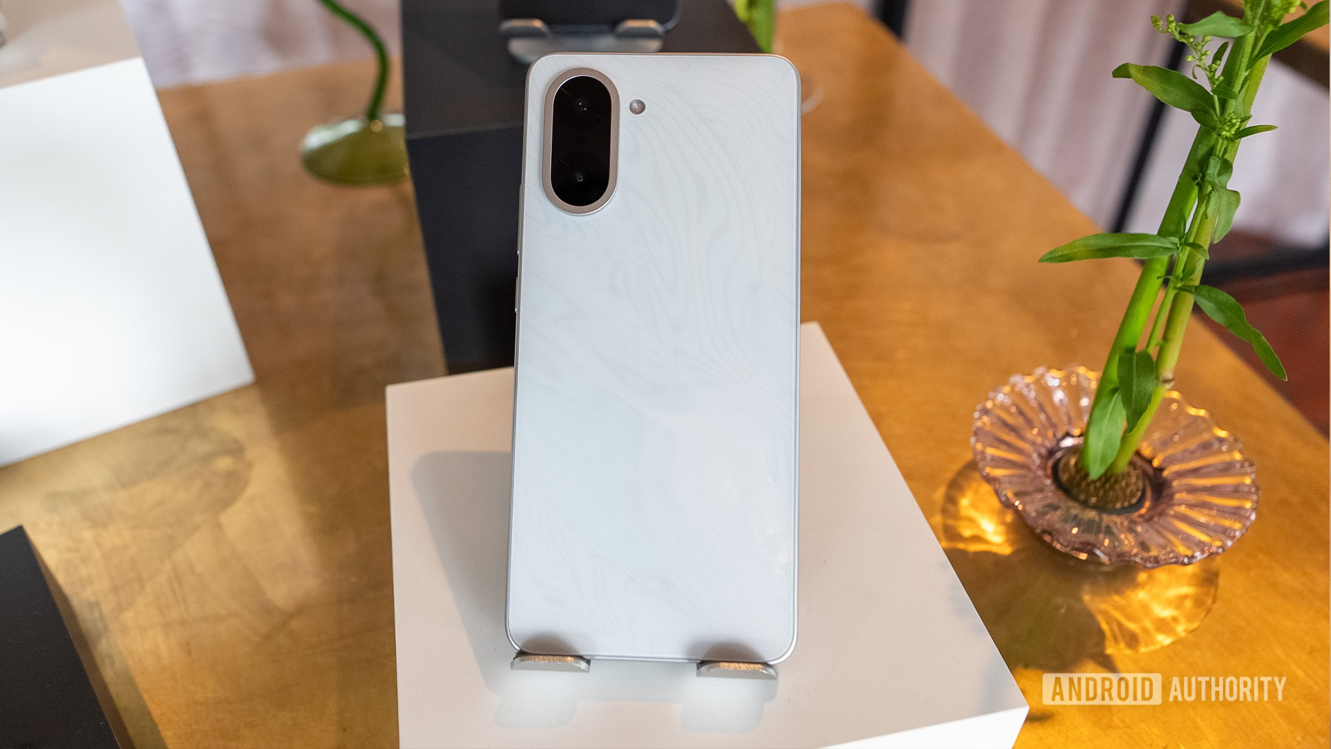 OnePlus Nord CE5 Marble Mist