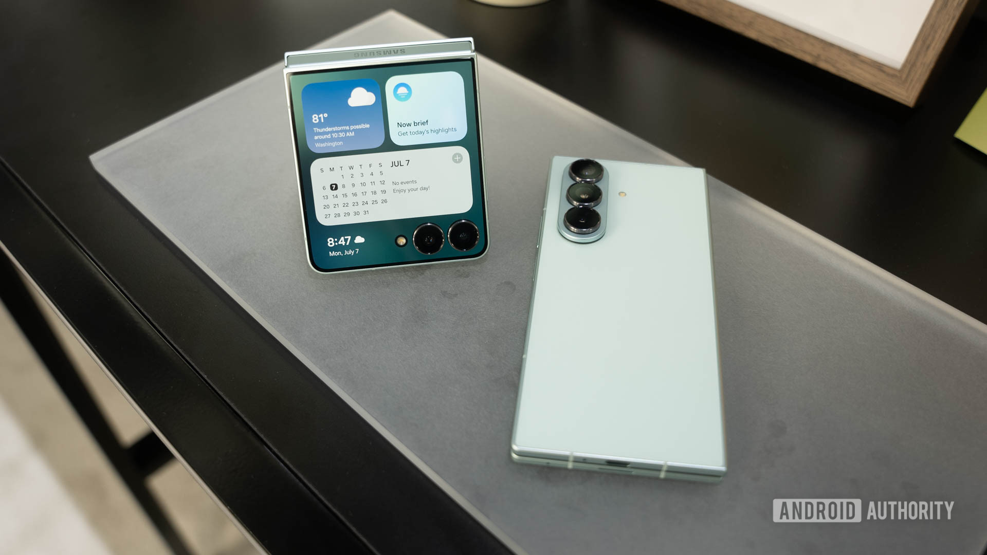 Samsung Galaxy Z Fold 7 e Galaqxy Z Flip 7 em Mint Colorway Samsung Galaxy Z Fold 7 e Galaqxy Z Flip 7 em Mint Colorway