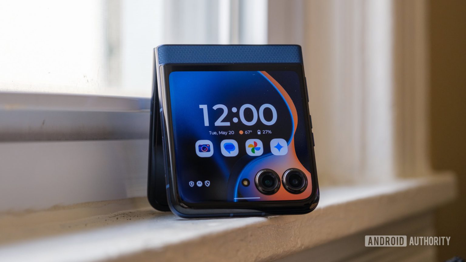 Tire US $ 100 de desconto no Motorola Razr 2025, o melhor telefone flip orçamentário