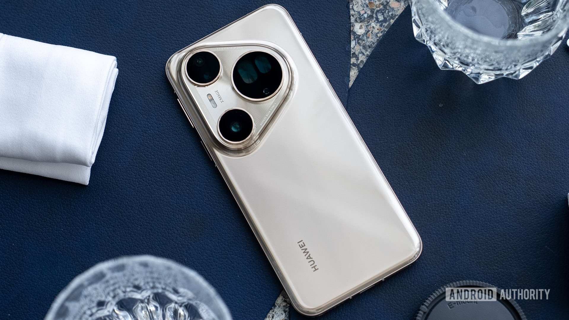 Pura 80 Ultra deitada
