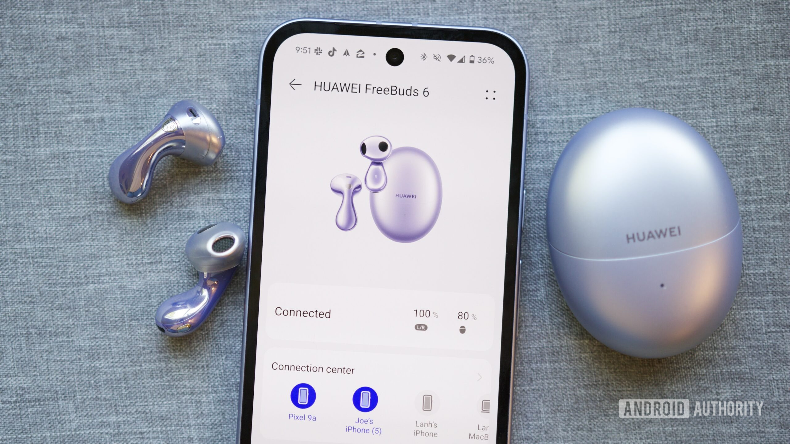 O aplicativo Huawei AI Life em execução em um telefone Android, com os brindes 6 ao lado.