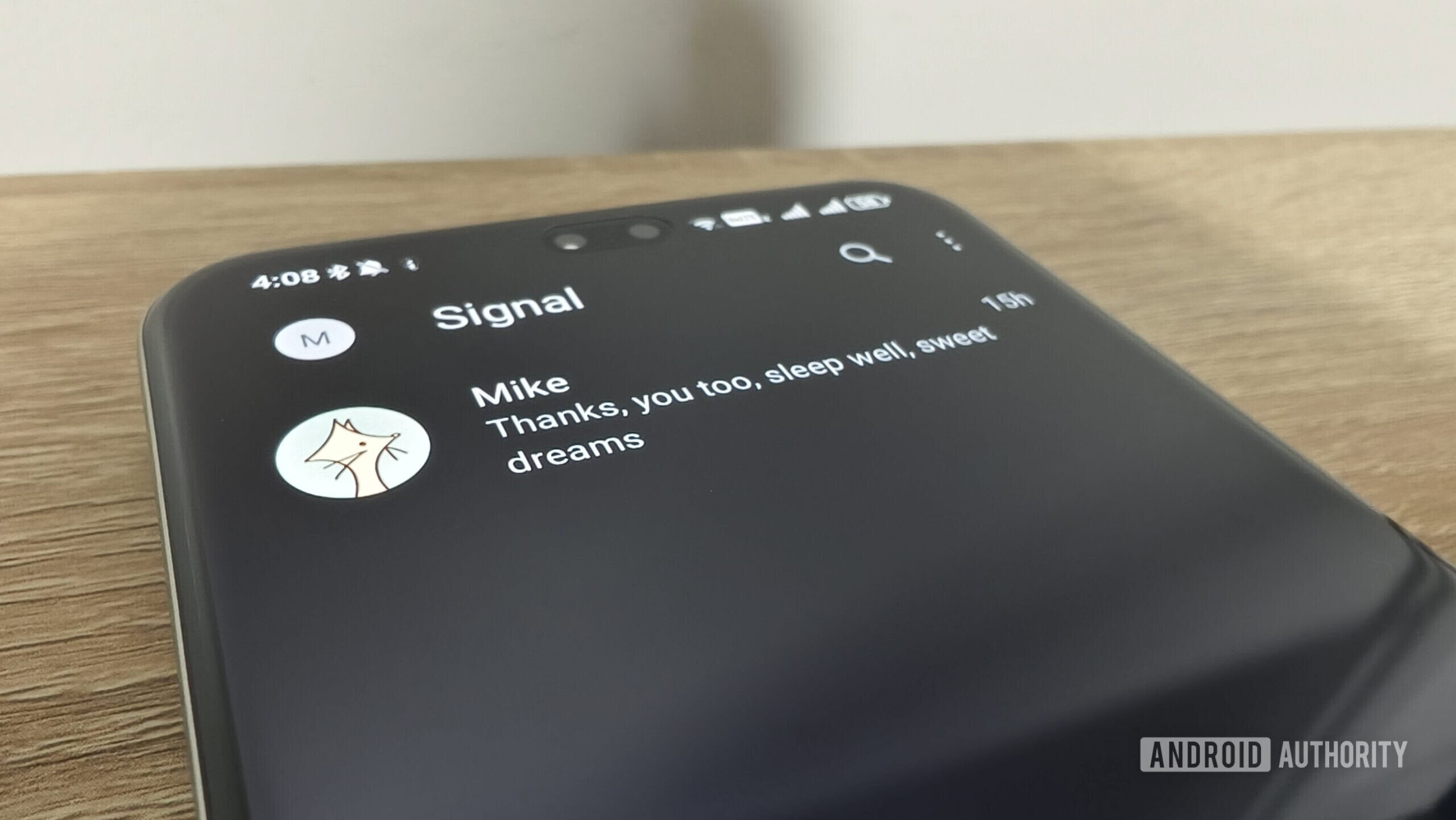 o aplicativo de sinal em uma tela de smartphone