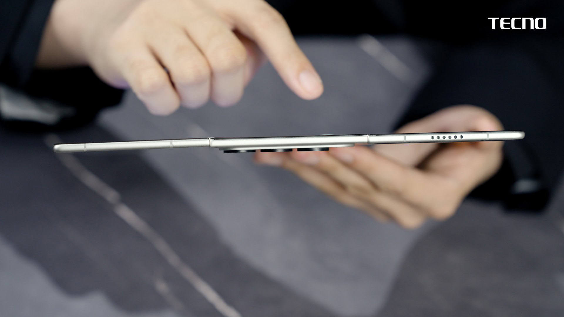 Tecno Phantom Ultimate G Fold Concept 2