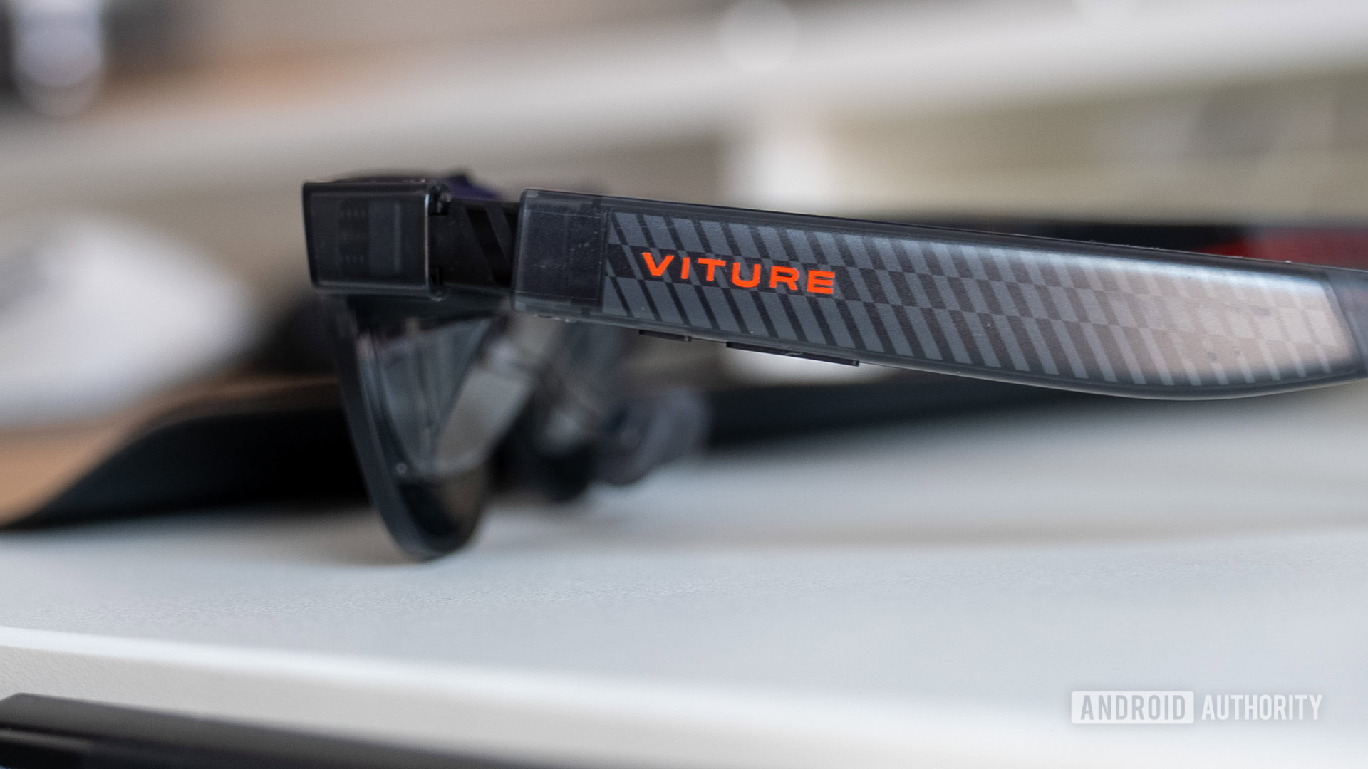 Viture Luma Pro logotipo em óculos