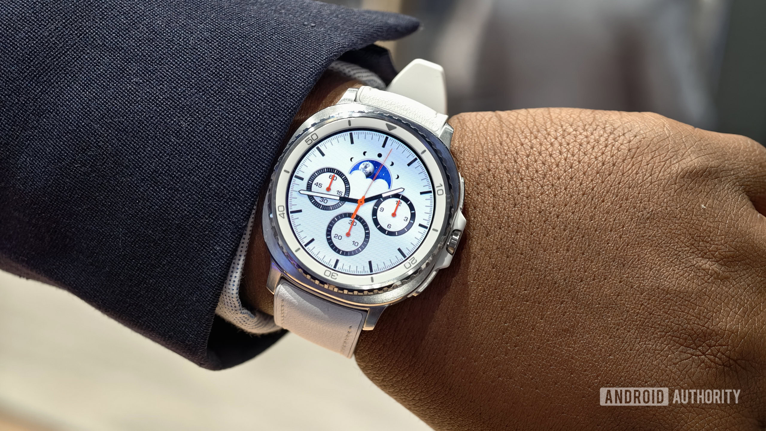 Samsung Galaxy Watch 8 Classic no pulso