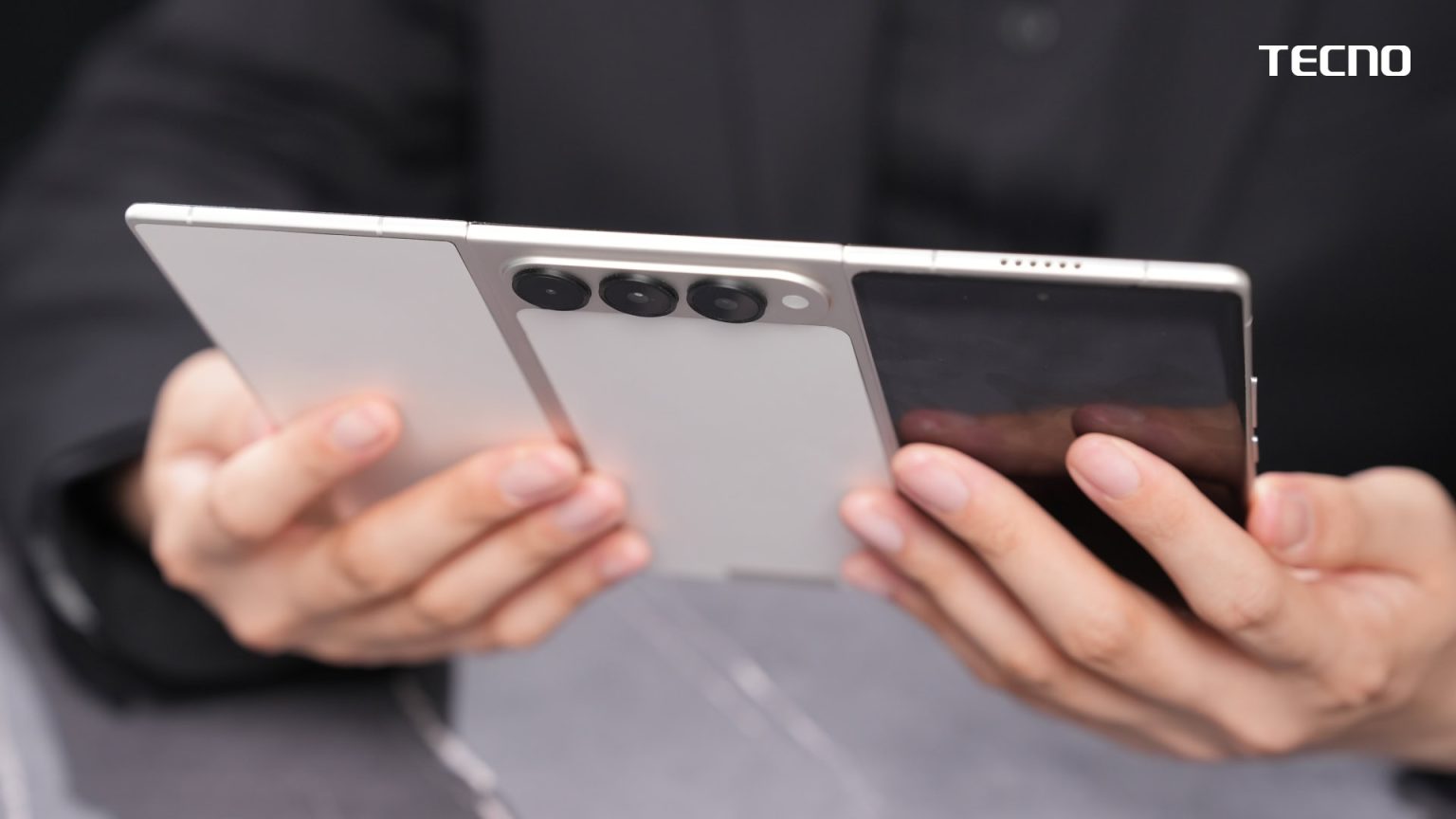 Com o Tri-in Vight da Samsung, Tecno revela sua própria versão