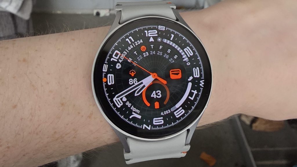Como instalar o Galaxy Watch Ultra-exclusivo rostos em relógios mais antigos