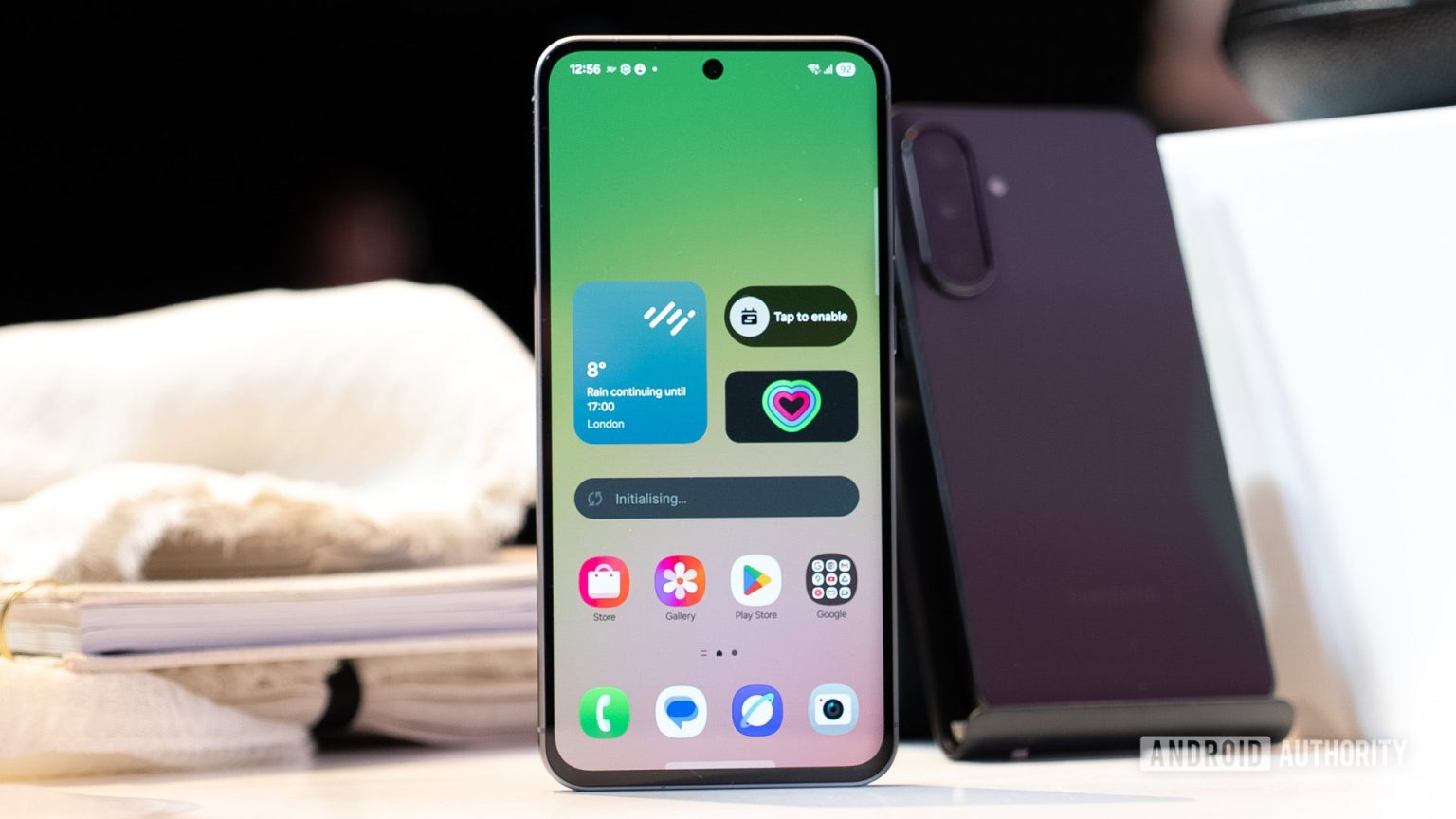 Este telefone Galaxy ainda não foi lançado nos EUA, mas está fazendo ondas em todo o mundo