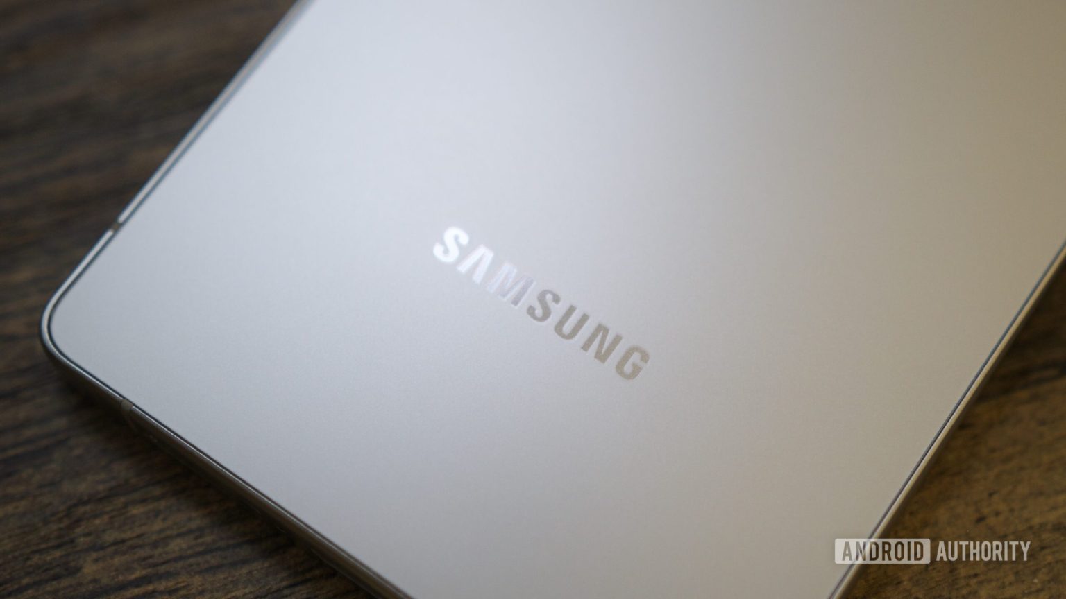 O Galaxy S26 pode não receber um, mas duas atualizações de bateria.