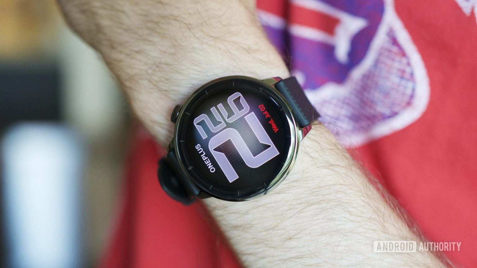 OnePlus Watch 3 grande demais? Eu tentei a versão menor de 43 mm, e é ótimo