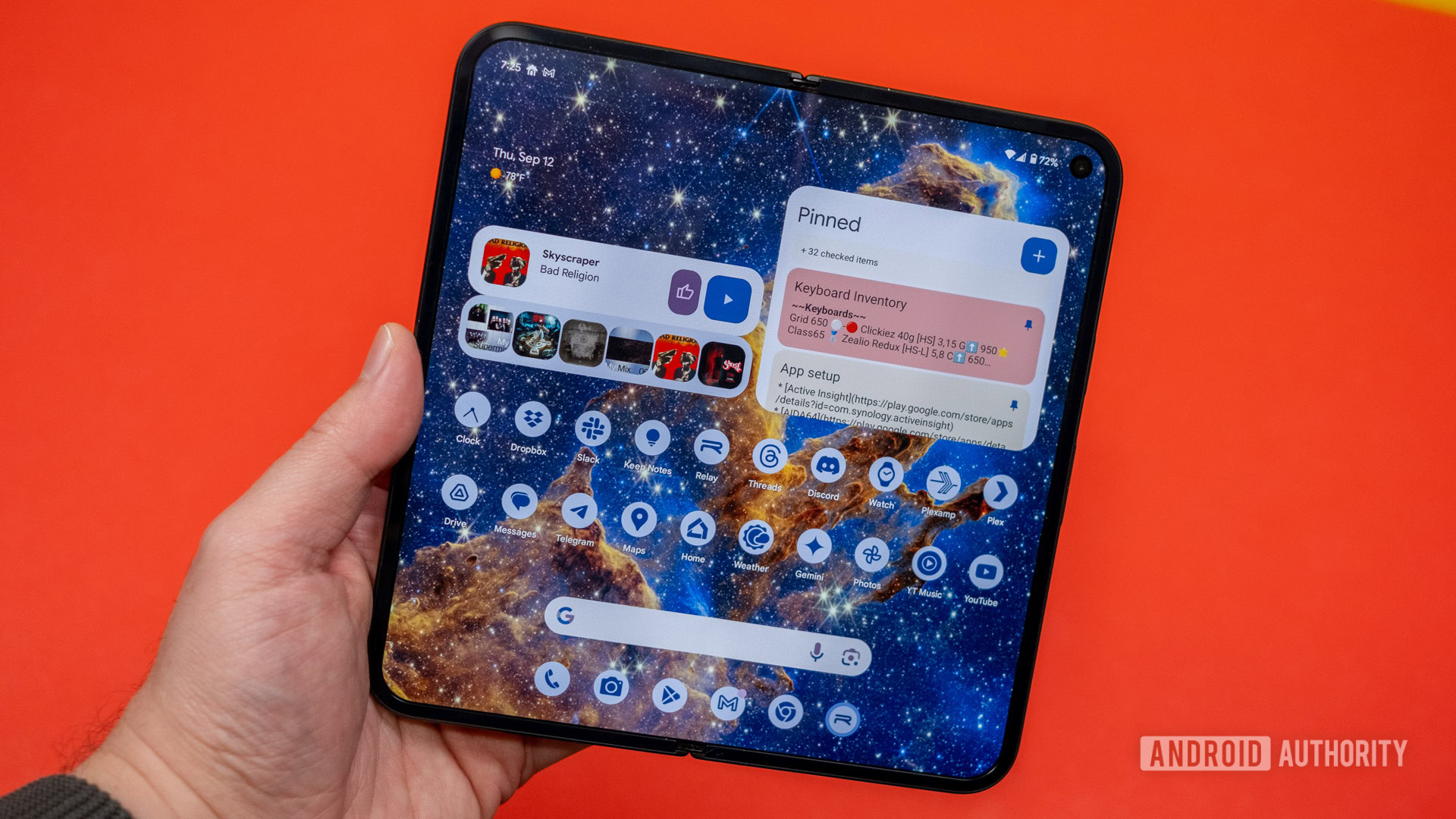 Pixel 9 Pro Fold Dealded na mão