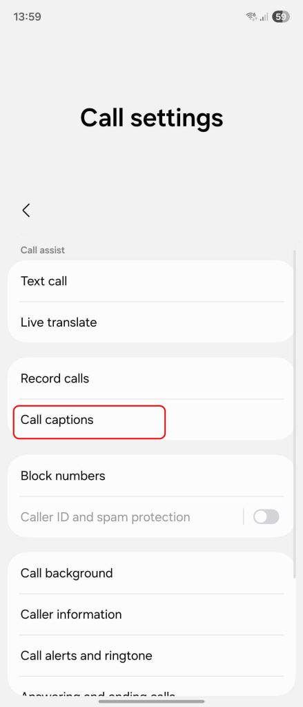 Uma interface do usuário 8 no Galaxy Z Fold 7 e Z Flip 7 traz legendas ao vivo para chamadas telefônicas