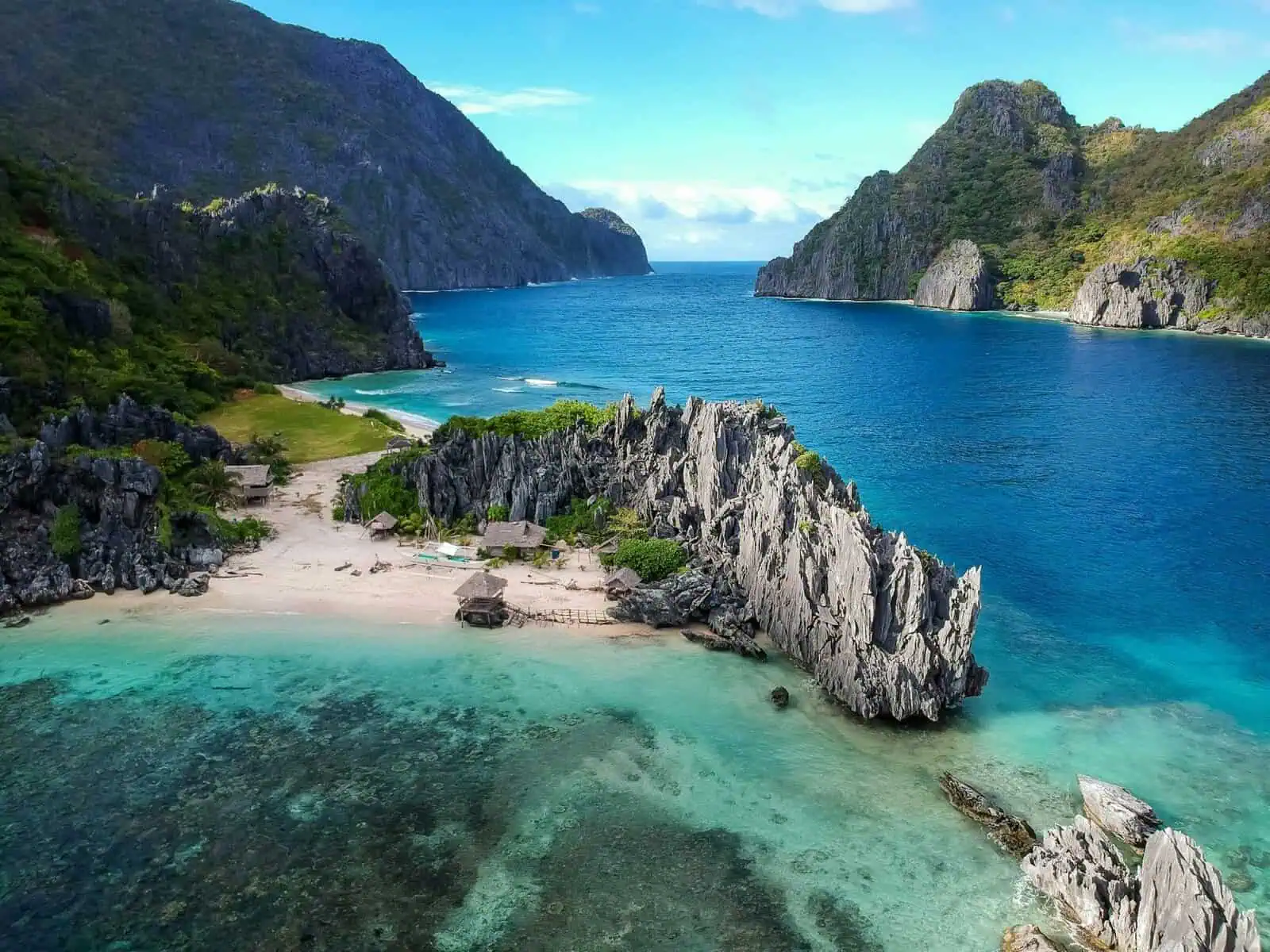 Praia em El Nido, Filipinas, um ótimo destino para escapadas tropicais