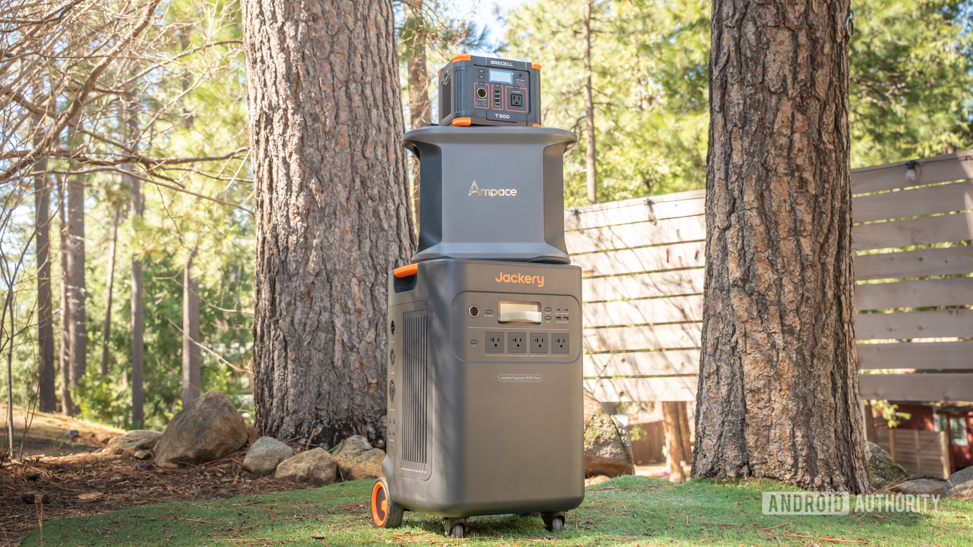 Jackery Explorer 5000 Plus, Ampace Andes 1500 e Grecell T300 1