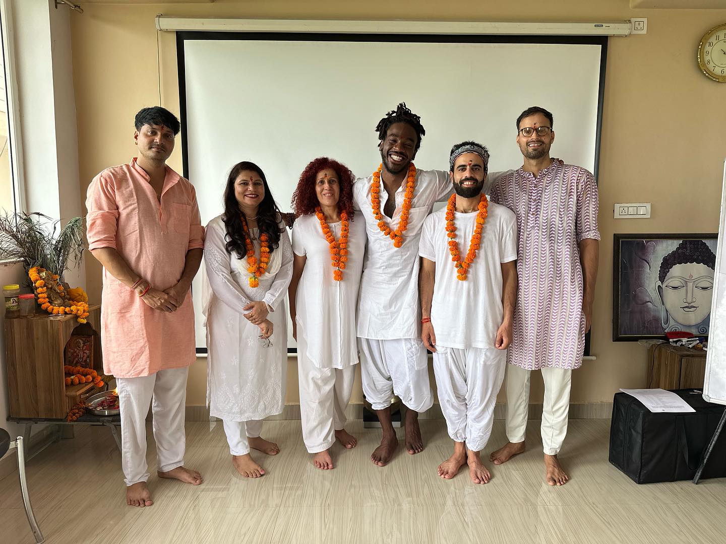 - Escola Arogya Yoga: Melhor Escolha para Viajantes de Yoga em Rishikesh Professores de ioga na Escola Arogya Yoga em Rishikesh, Índia.
