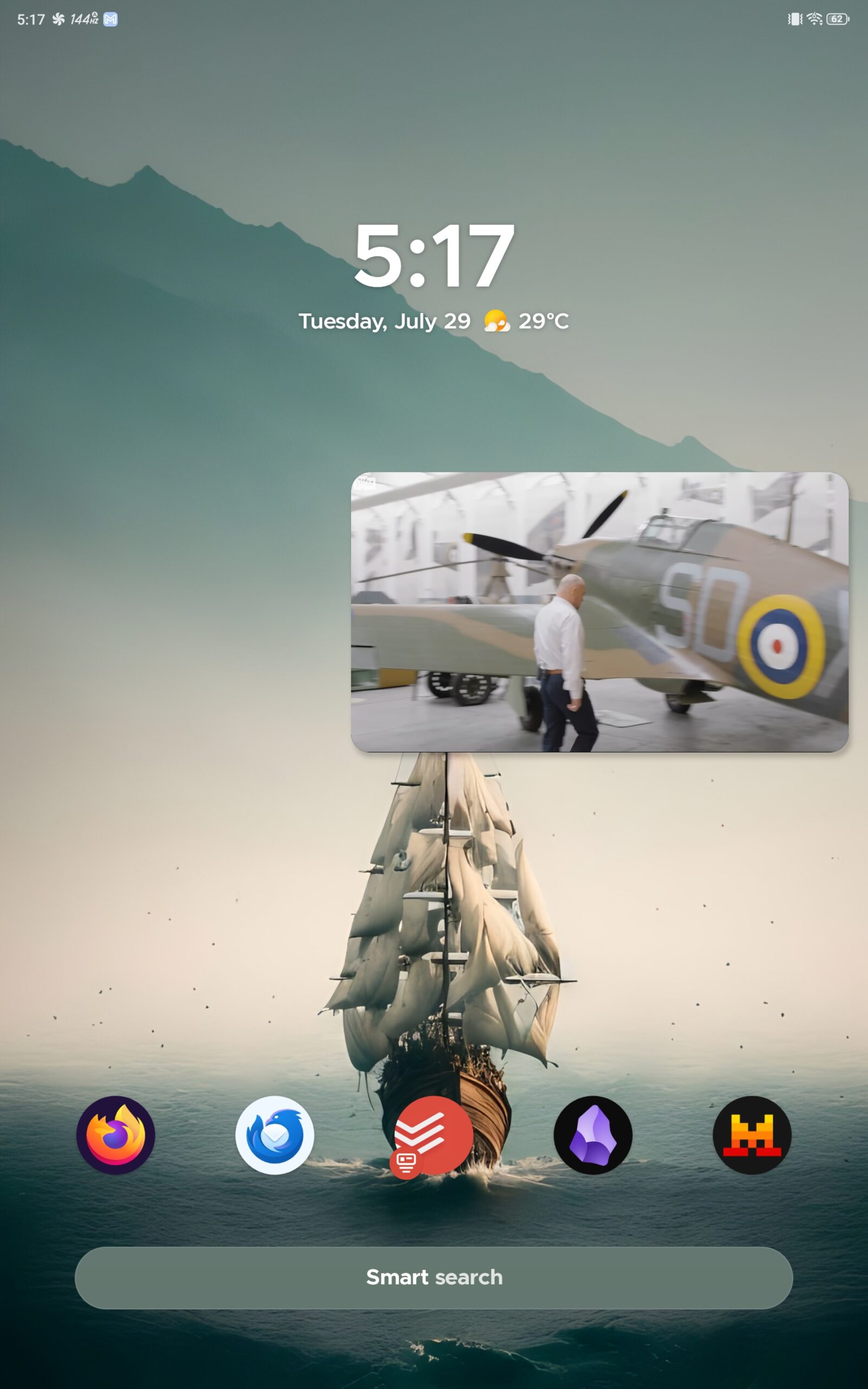 Uma captura de tela do modo de imagem do YouTube em um dispositivo Android.