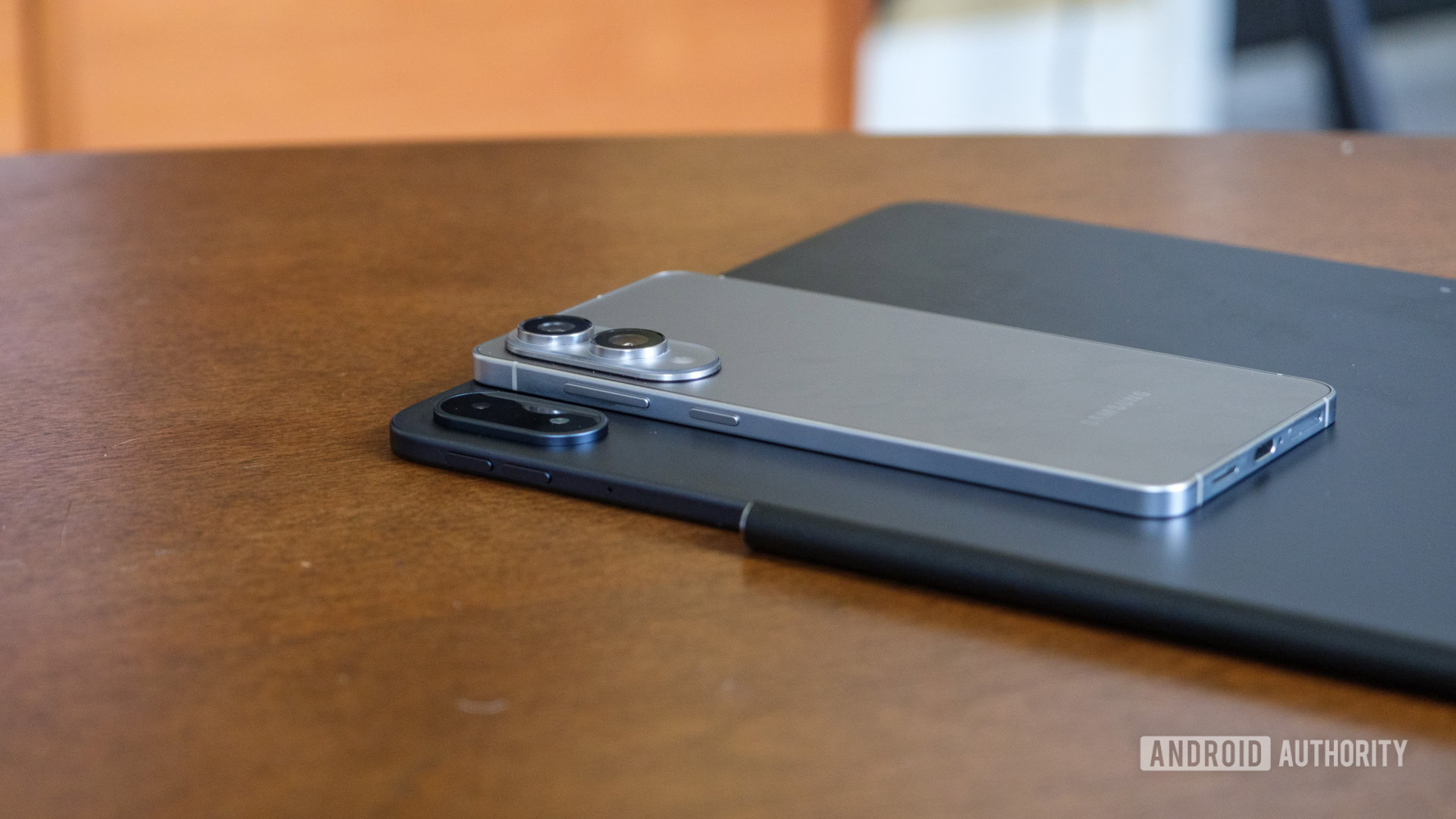 OnePlus Pad 3 e Galaxy S25 Edge OnePlus Pad 3 e Galaxy S25 Edge