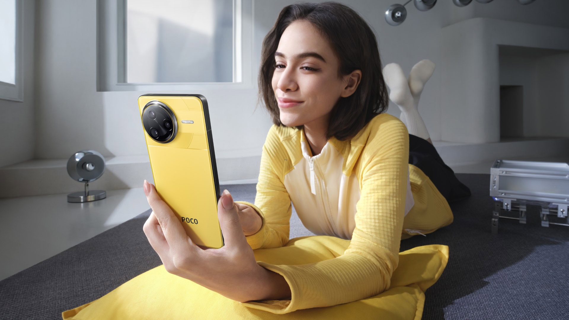 POCO F7 Ultra Lifestyle POCO F7 Ultra Lifestyle