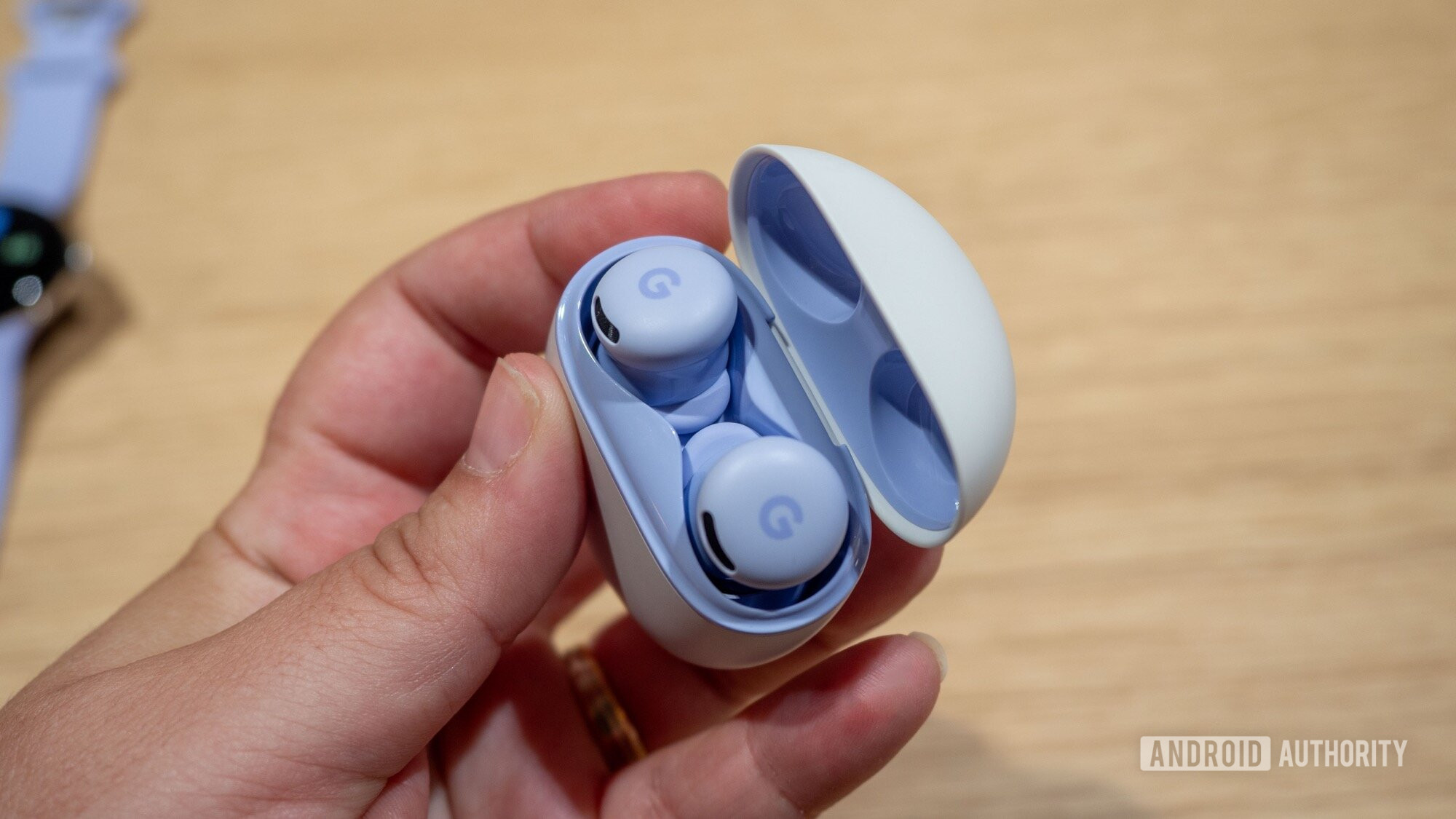 Google Pixel Buds 2a no caso 1