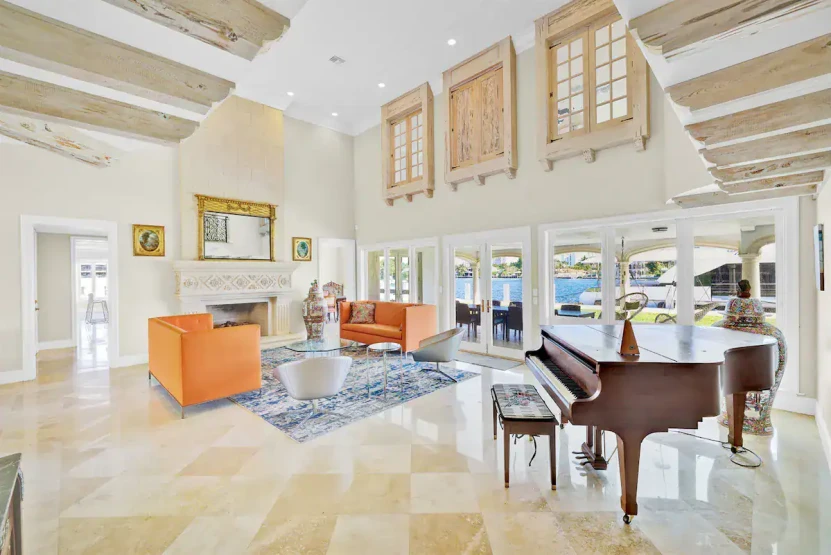 Dentro da Aqua Villa, em Miami, Flórida, EUA.
