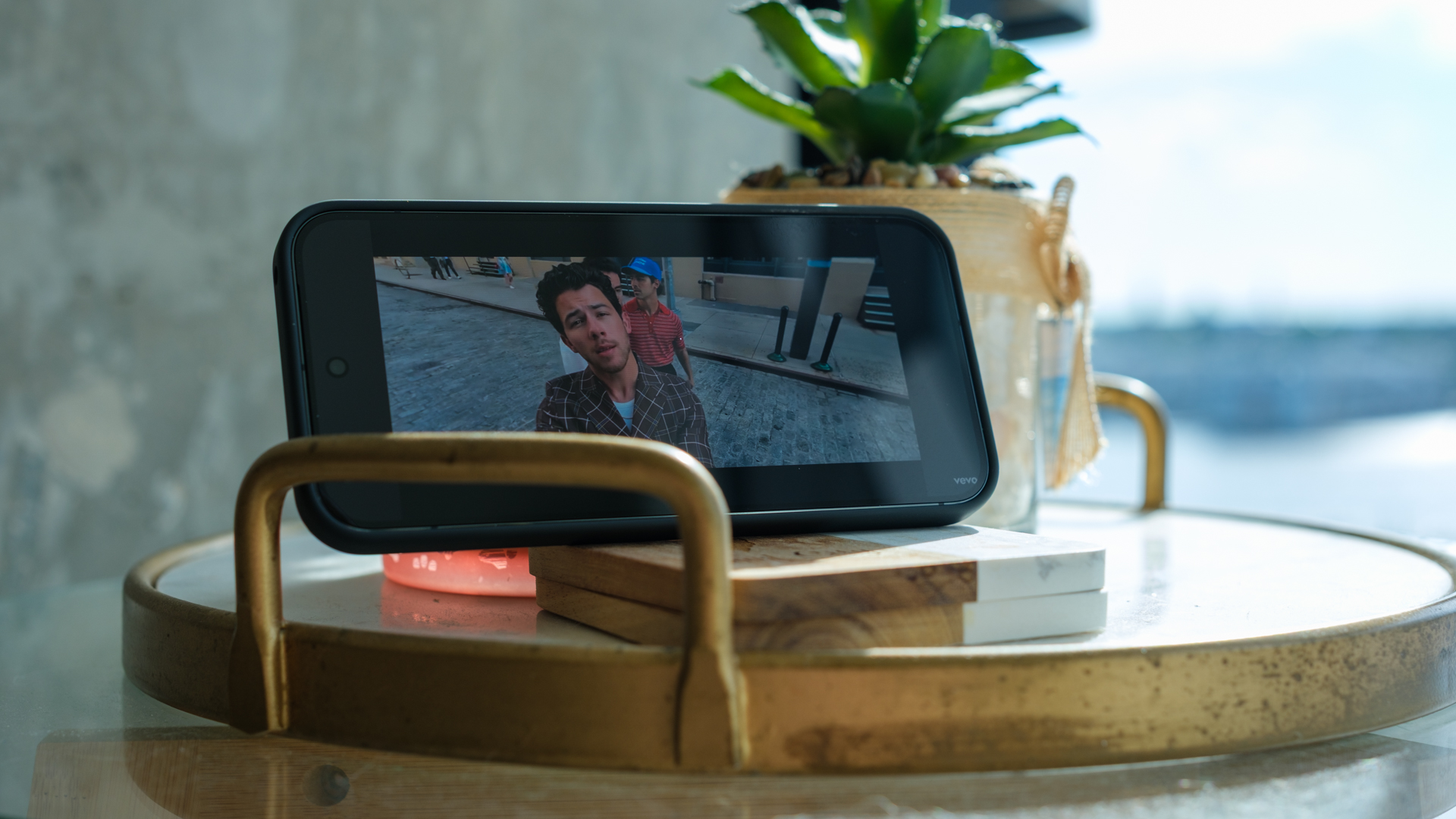 Pixel 10 Pro Jonas Brothers Video 2 Pixel 10 Pro Jonas Brothers Video 2