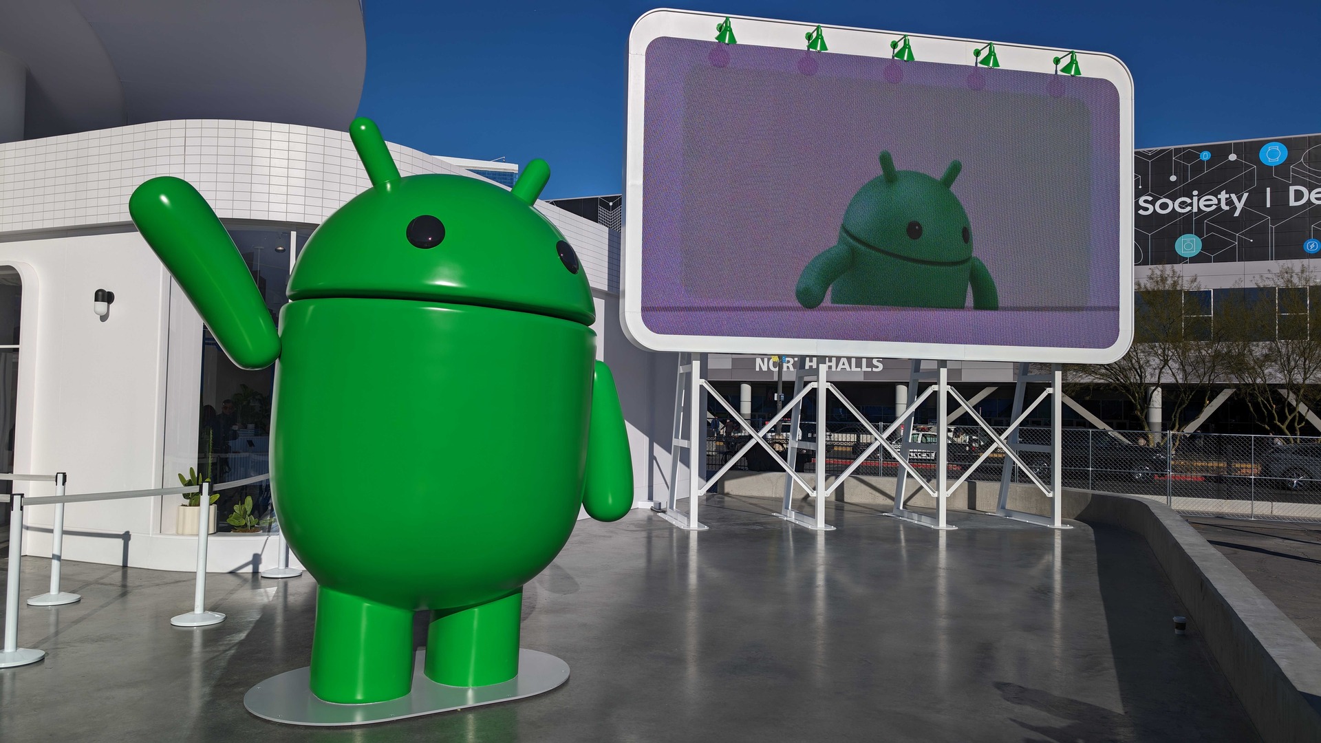 Estátua Android CES 2024 Estátua Android CES 2024