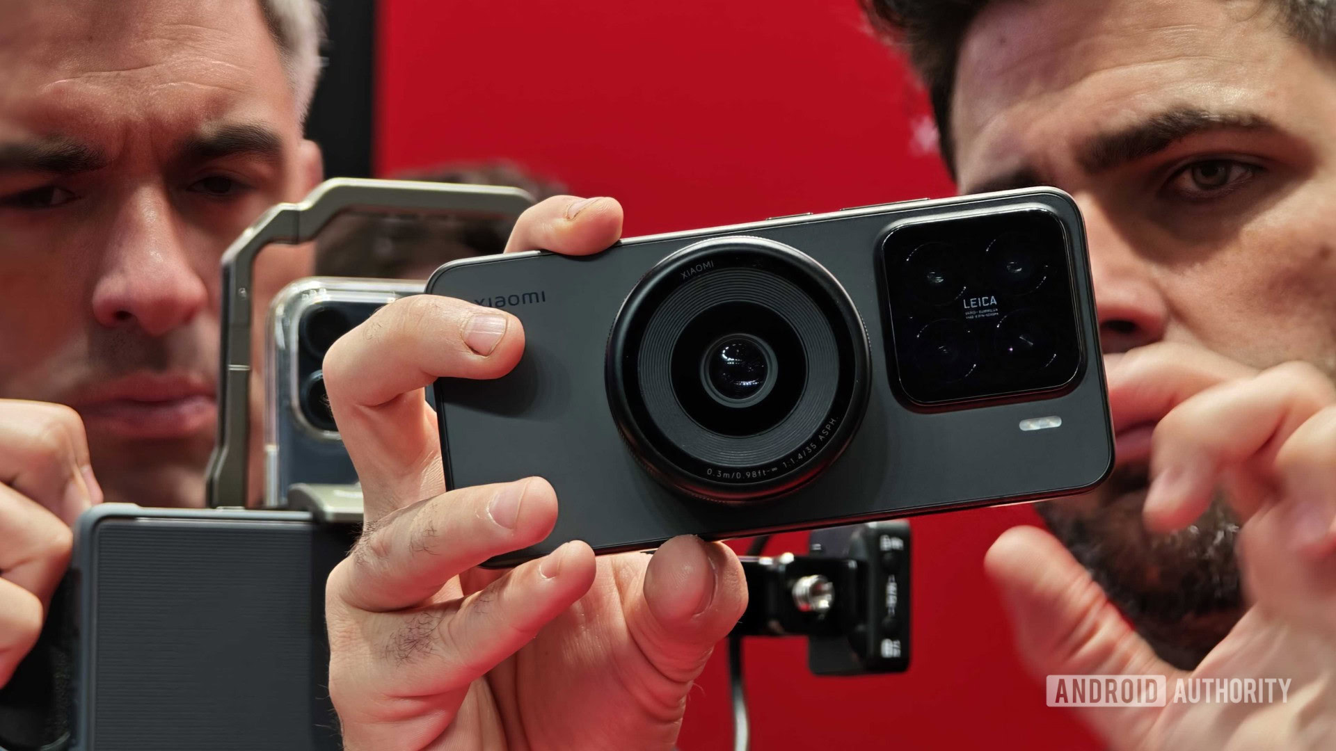 Xiaomi Concept Phone MWC 2025 1 Xiaomi Concept Phone MWC 2025 1