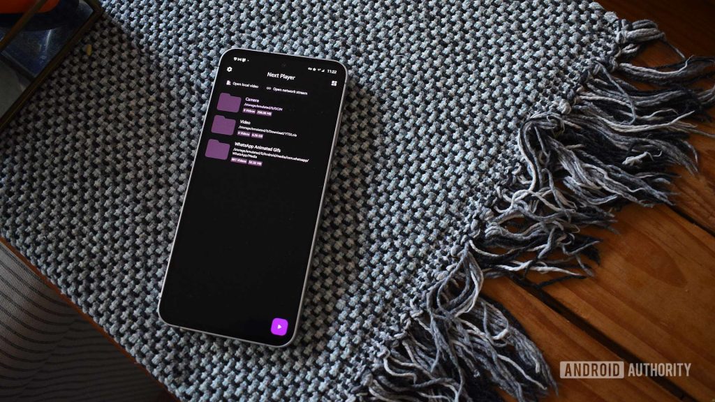 Meu player de vídeo favorito costumava ser VLC, então eu tentei o próximo jogador
