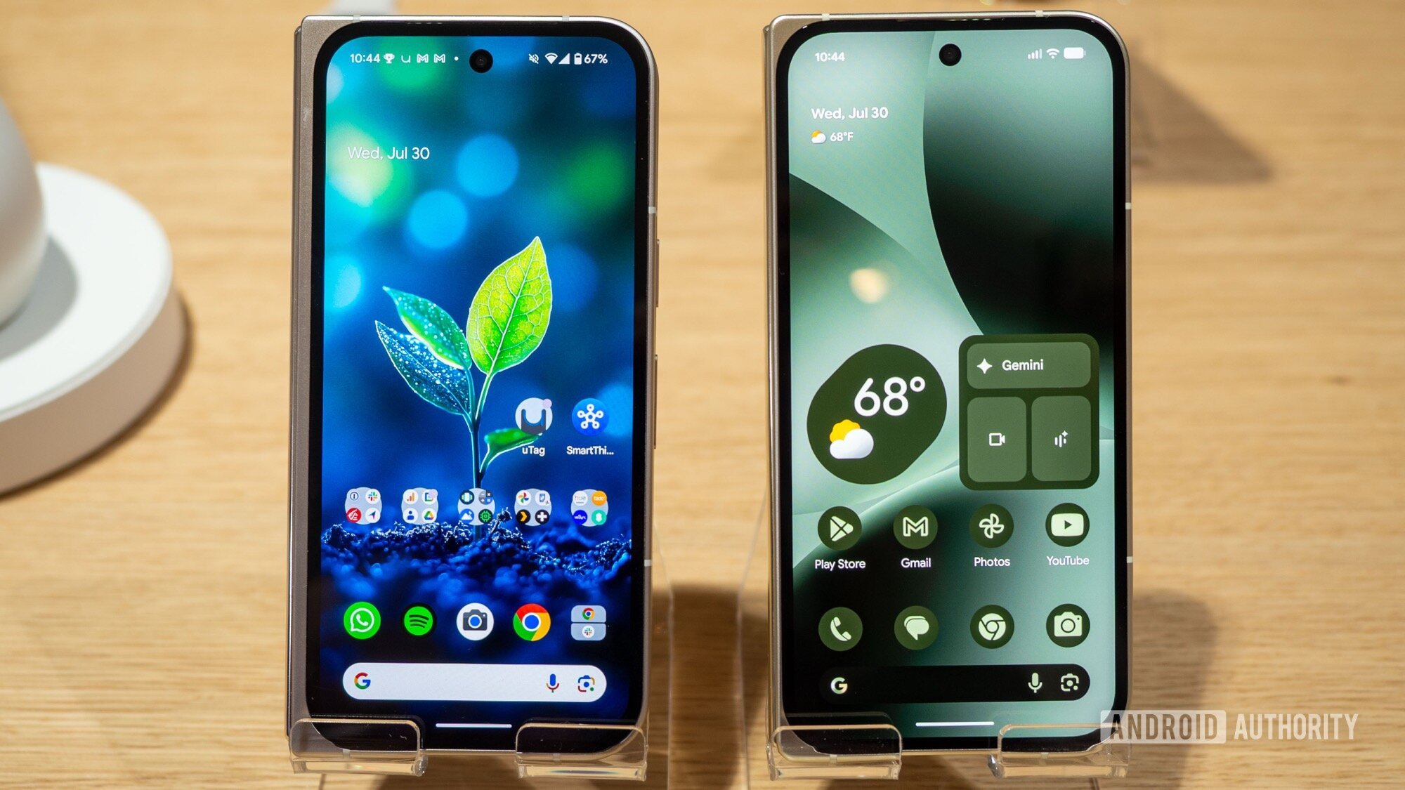 Google Pixel 10 Pro Fold Moonstone vs 9 Pro Fold Porcelain Front Display 1 Google Pixel 10 Pro Fold Moonstone vs 9 Pro Fold Porcelain Front Display 1