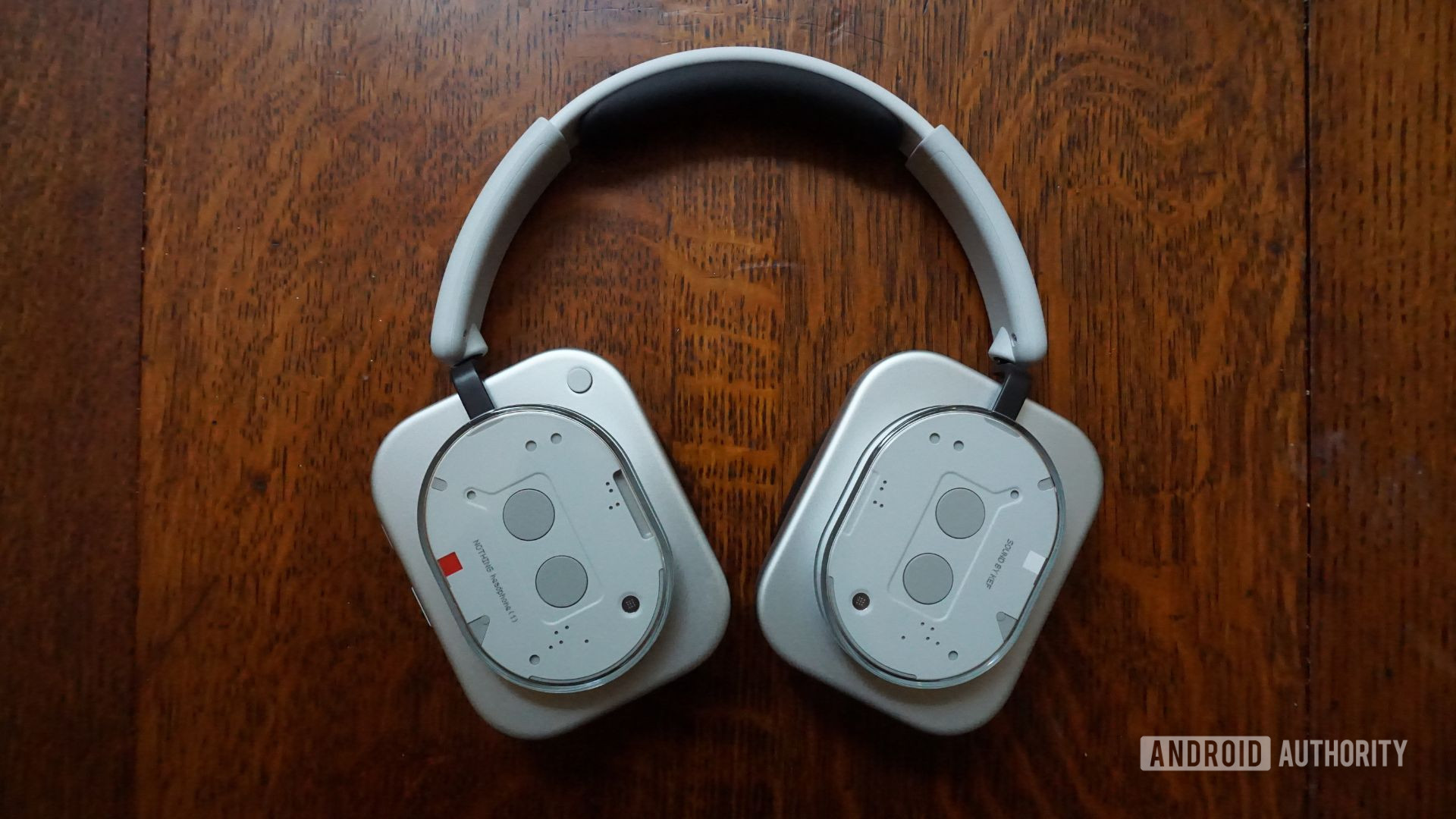 Nada fone de ouvido (1) imagem de halo Nothing Headphone (1) Imagem do herói